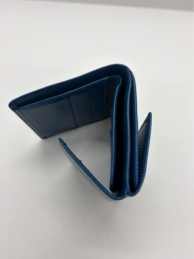 LOUIS VUITTON 青い三つ折り財布