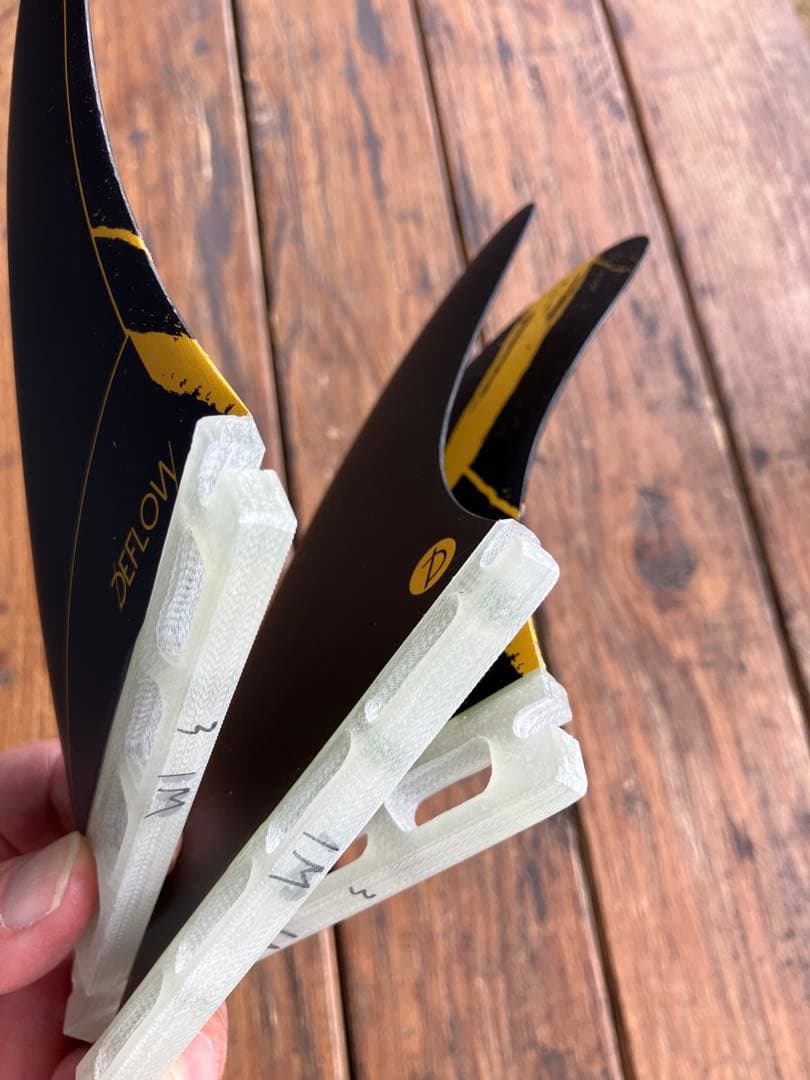 デフローフューチャートライFIN 新品