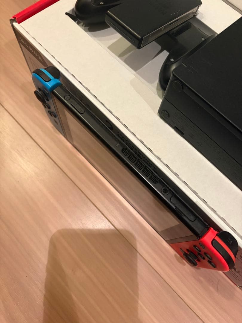 Nintendo Switch 本体 青/赤 Joy-Con 付属品　スイッチ