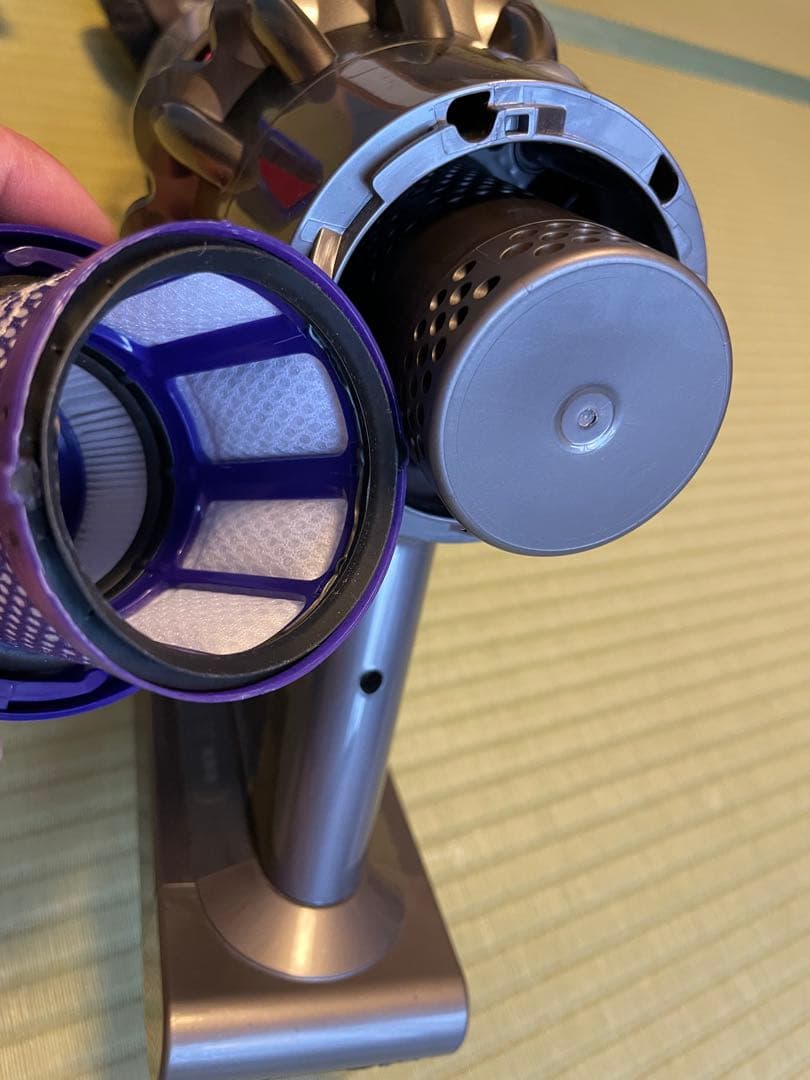 寛人　dyson 掃除機　ダイソン　sv12 美品動作品　フィルター新品