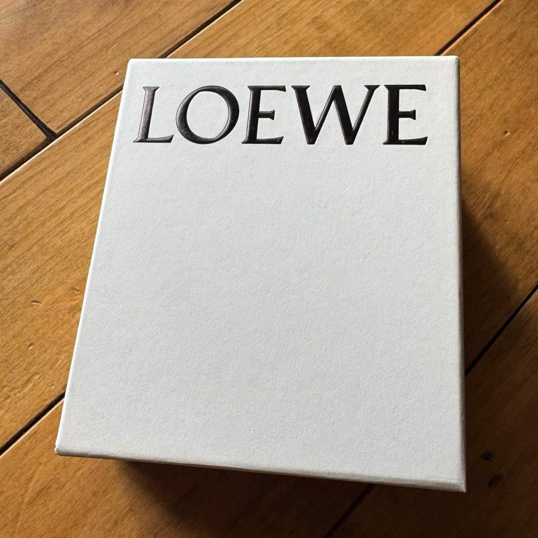 ロエベ　 LOEWE レザー 二つ折り財布　ライトウォーツ