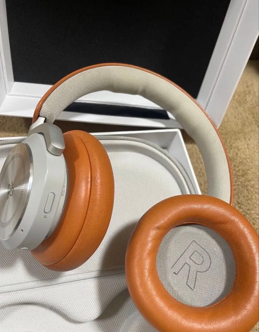 Bang & Olufsen ヘッドホン Beoplay HX ケース付き