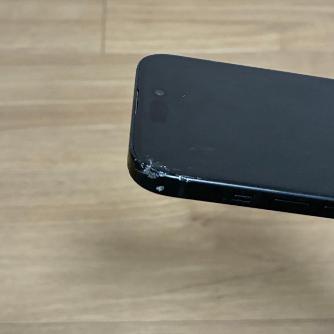 iPhone15 128GB ブラック 傷有 ESRケース付き