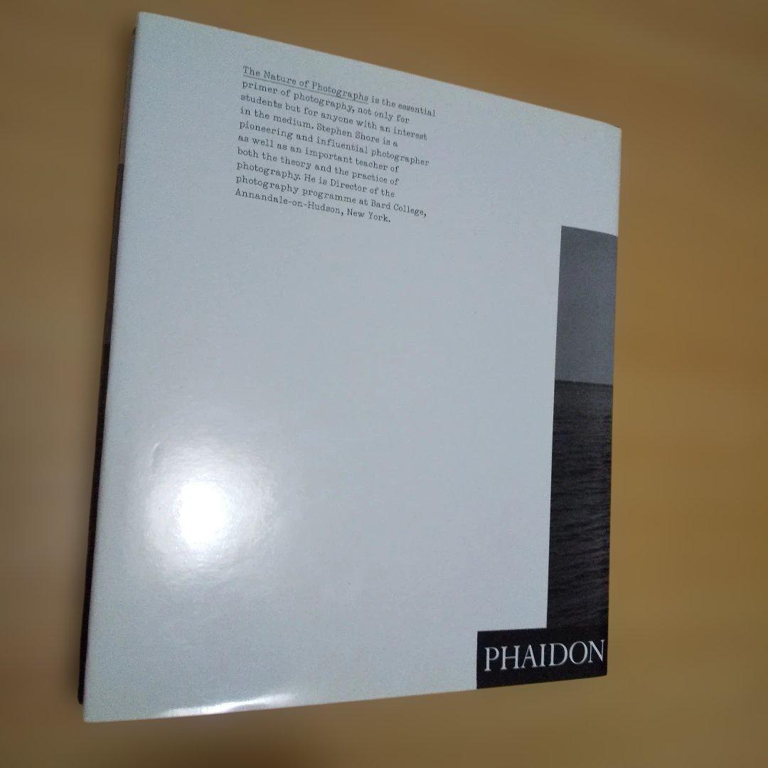 洋書 The Nature of Photographs Stephen Shore