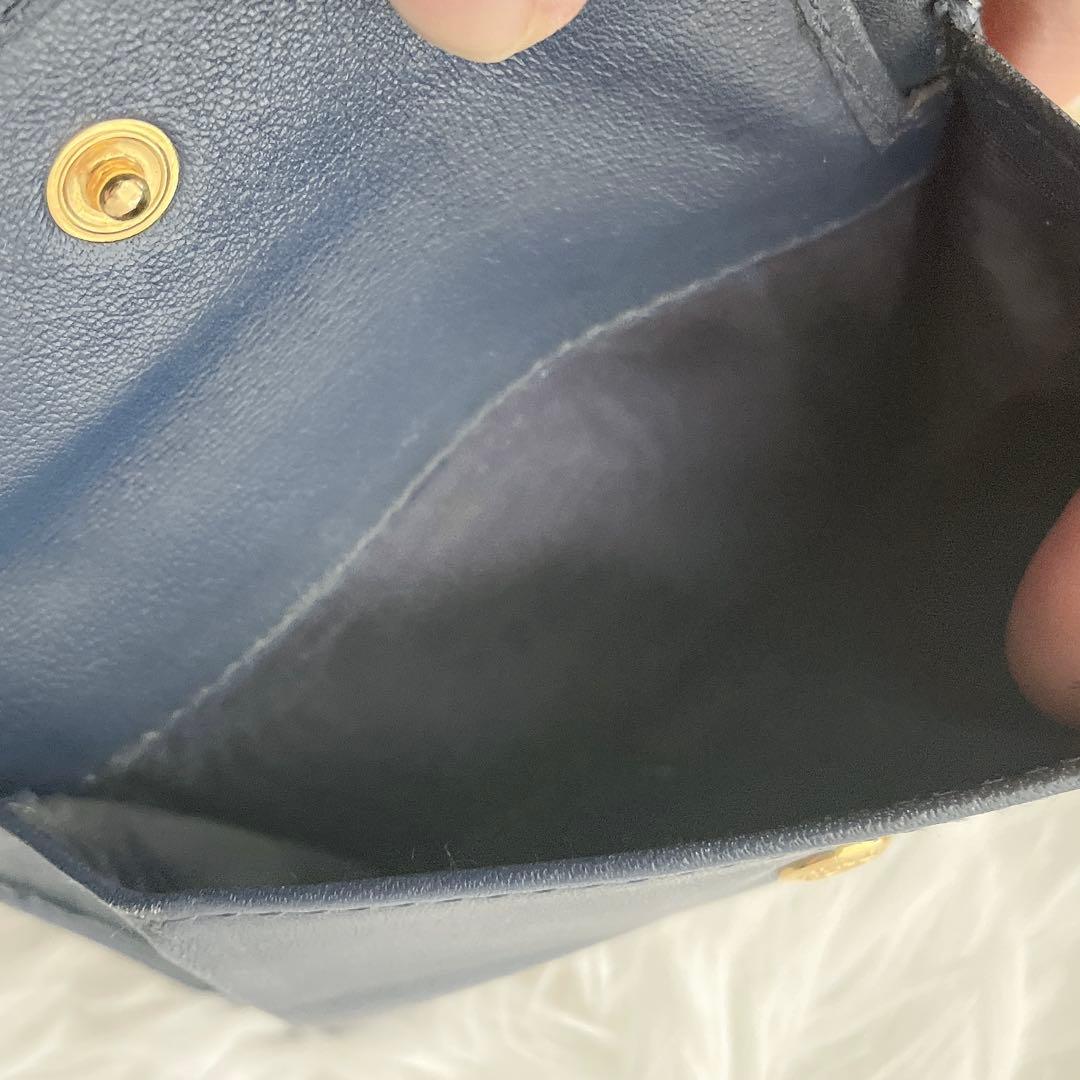 PRADA カーフレザー ネイビー ロゴ金具 三つ折り 財布 ギャランティー