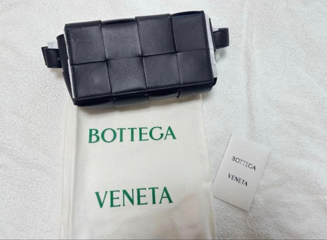 BOTTEGA VENETA ボッテガヴェネタ ボディバッグ 668572