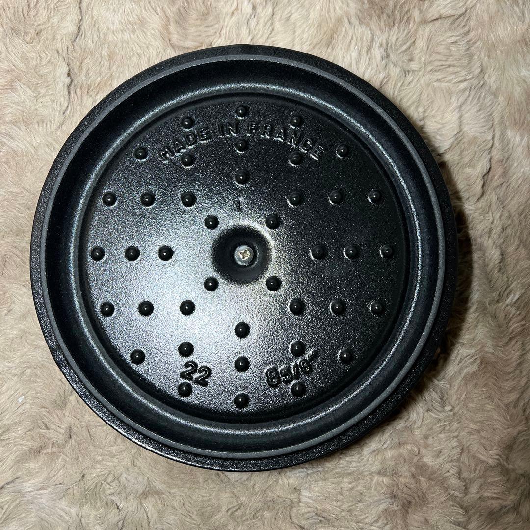 【新品】staub ストウブ 「ピコ ココット ラウンド ブラック 22cm」