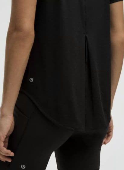 ルルレモン　lululemon　半袖Tシャツ　トレーニング　スプリットバック　М