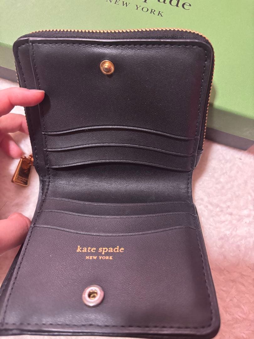 kate spade ブラック 二つ折り財布