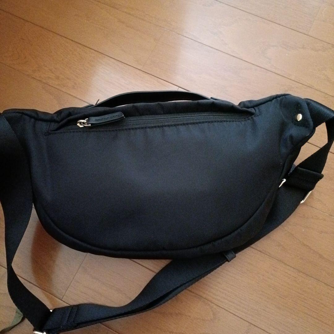 Shio！バンヤードストームの撥水キレイめスリムボディBAG