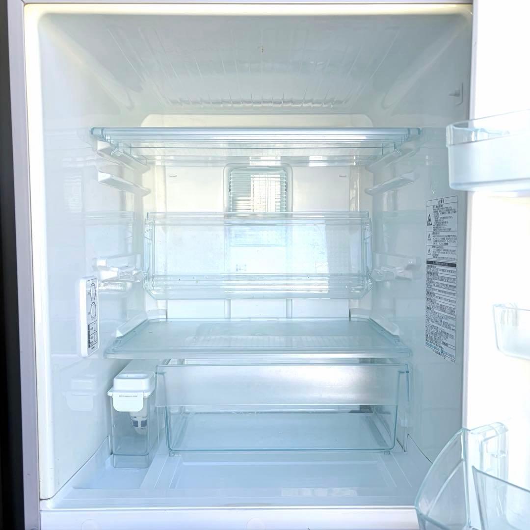 運搬取付無料！シルバー純正TOSHIBAシンプル大容量3ドア冷蔵庫！完動超美品！