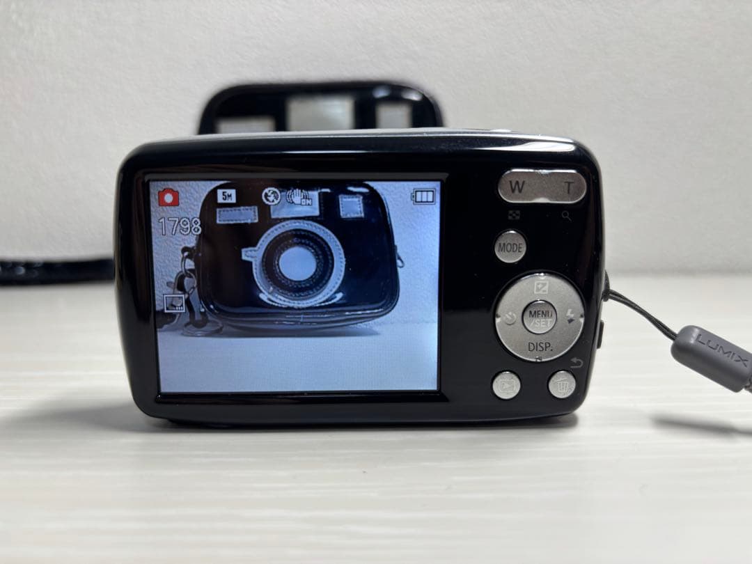 Panasonic LUMIX コンパクトデジタルカメラ 専用ケース付き