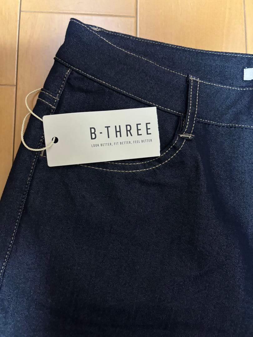 【新品タグ付き】B-THREE ダークブルー ワイドデニム　サイズＬ