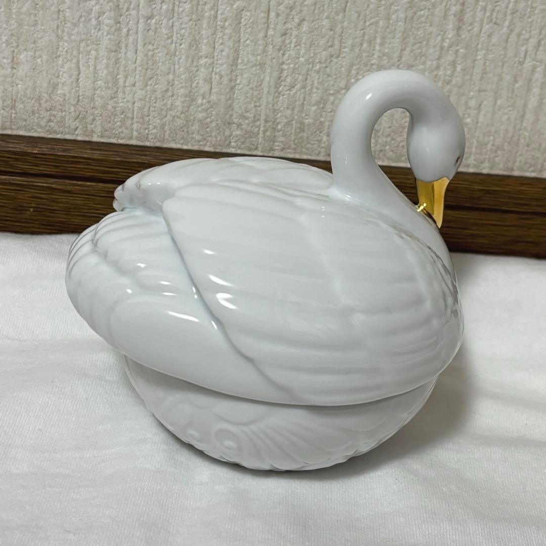 mou✳︎美品✳︎白鳥ポットチーク リミテッド エディション ローズ ラデュレ
