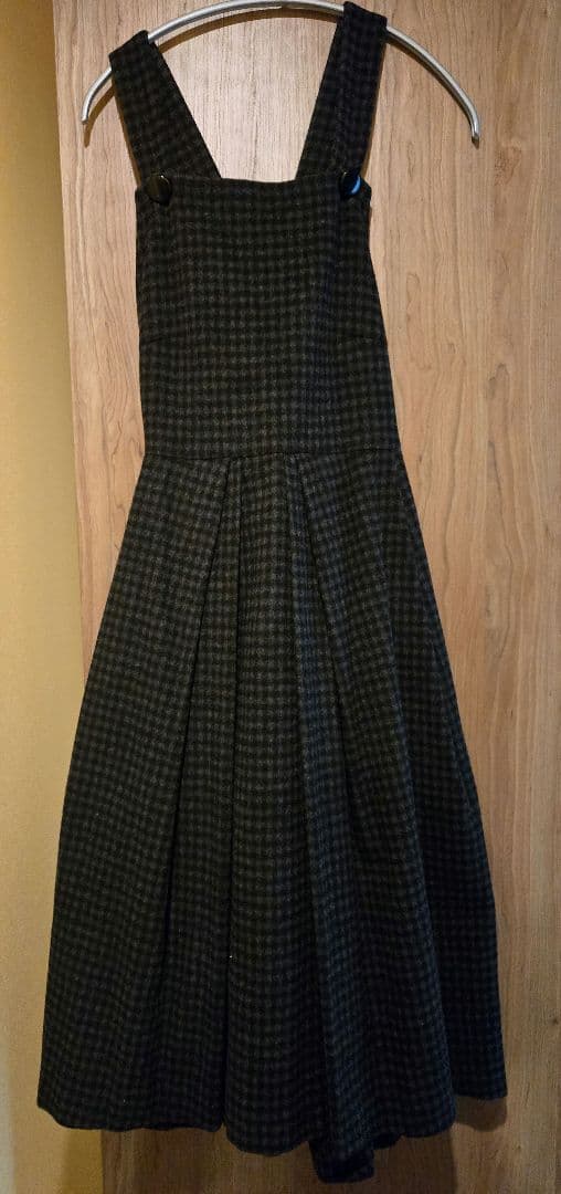 本日迄の販売です❗セブンテン　seventen エプロンスカートワンピース　S