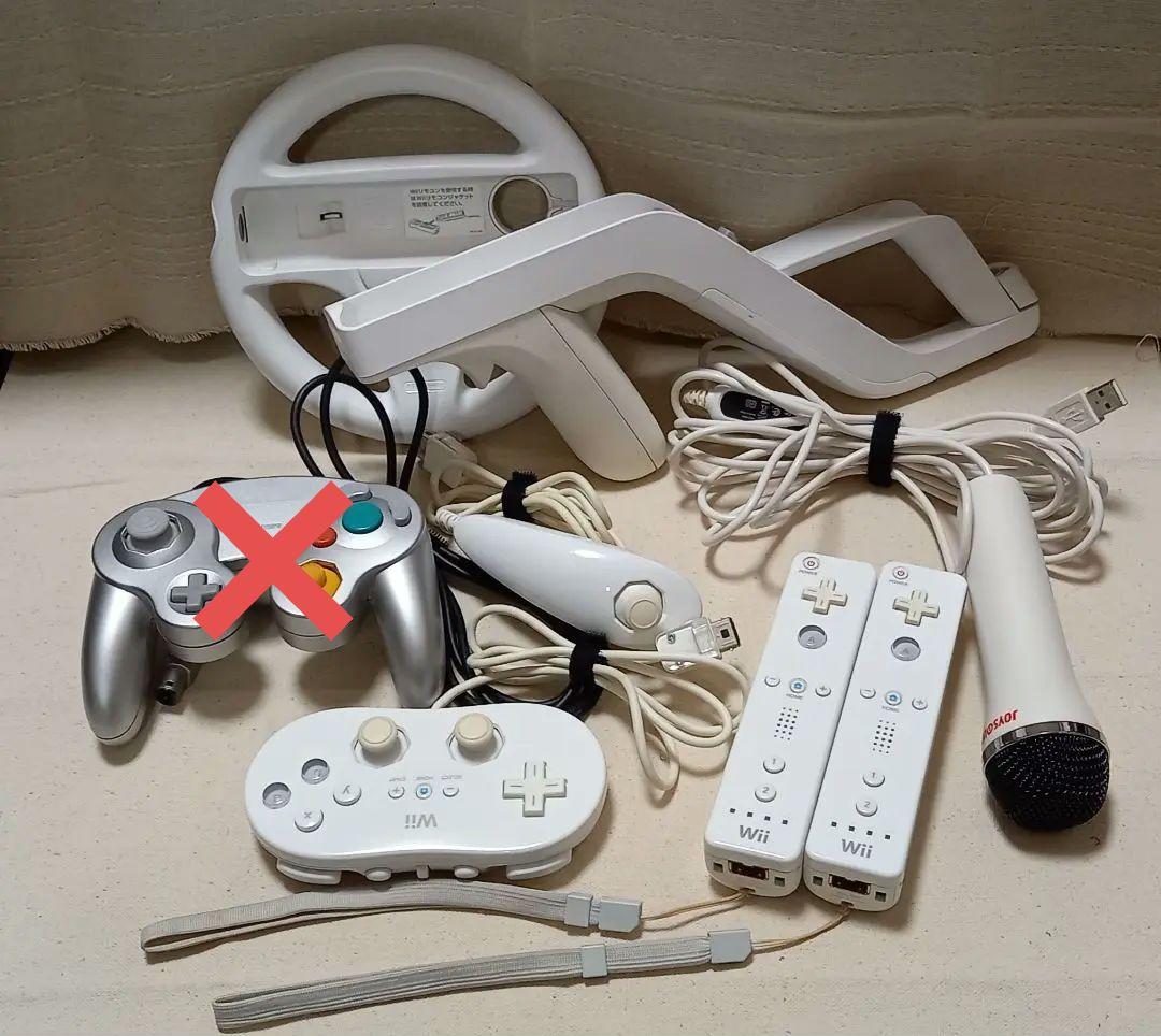 任天堂　Wii　本体・ソフト・コントローラー等セット