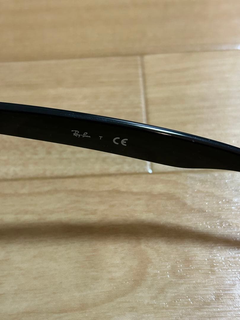 Ray-Ban RB4260D サングラス