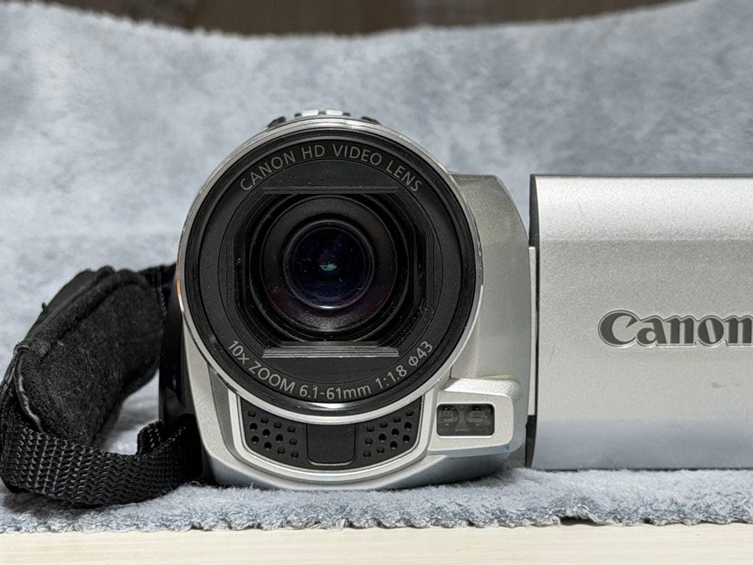 Canon IVIS HF M51 動作確認済 チリ混入僅か良好
