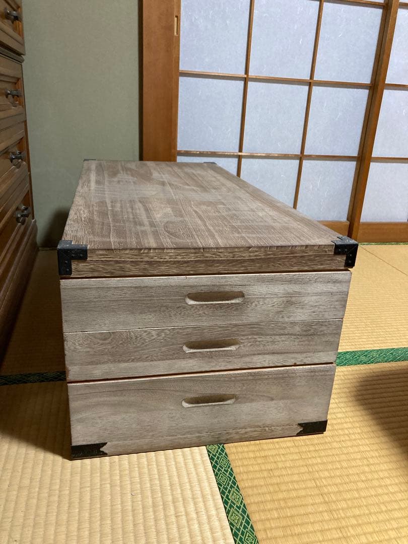 桐衣装ケース　３段　桐箱　衣装ケース 昭和レトロ