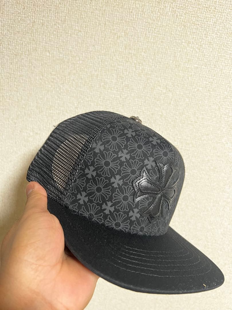 CH ブラック 花柄 トラッカーキャップ