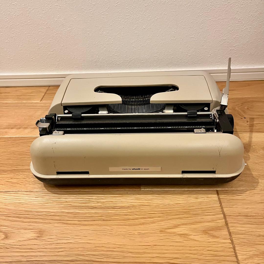 【昭和レトロ】Olivetti オリベッティ レッテラ 34【タイプライター】