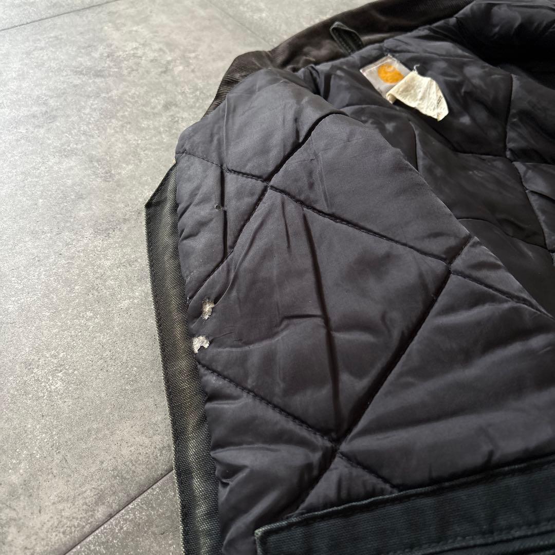 carhartt トラディショナルジャケット　ブラック　フェード　雰囲気