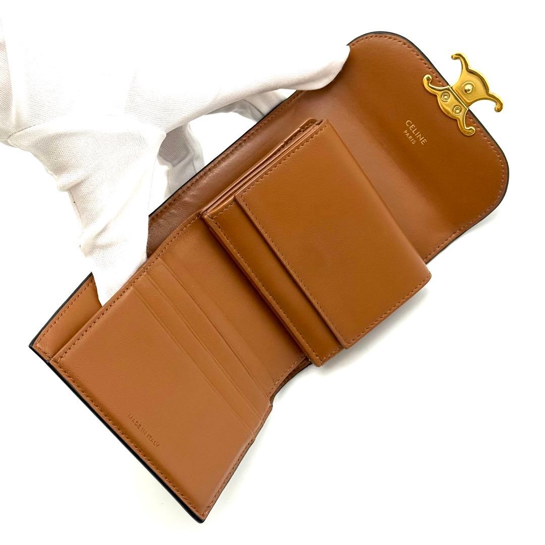 極上美品✨CELINE セリーヌ トリオンフ コンパクト ブラウン 財布 P86