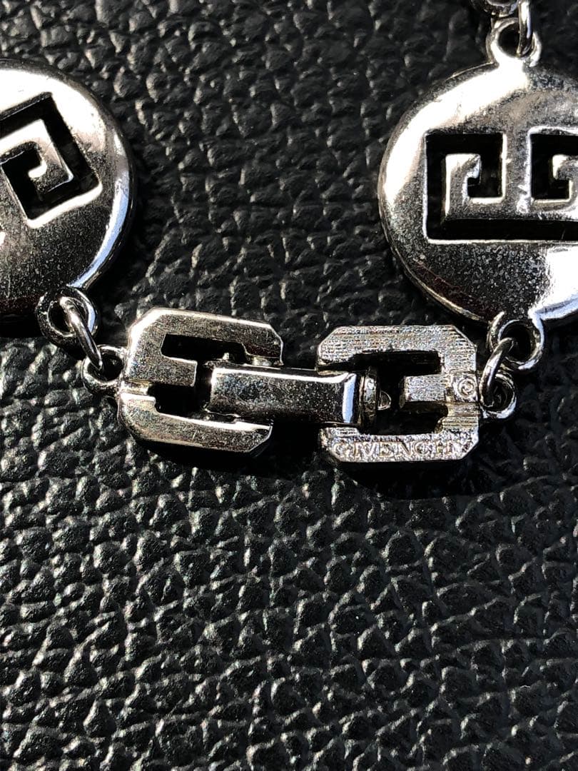 アクセサリー Vintage GIVENCHY Logo Coin Necklace