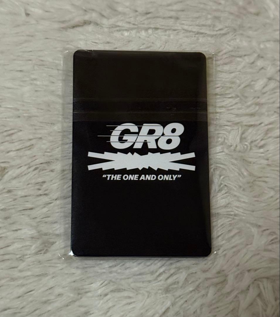 ルセラフィム GR8 ZIP-UP HOODIE 購入特典　トレカ　新品未開封