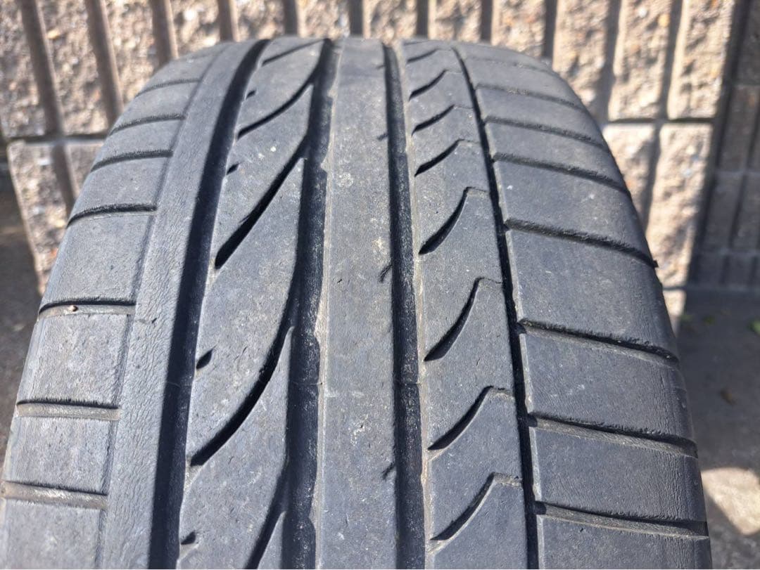 BBS 17インチホイールとブリヂストンタイヤ4本　215/40R