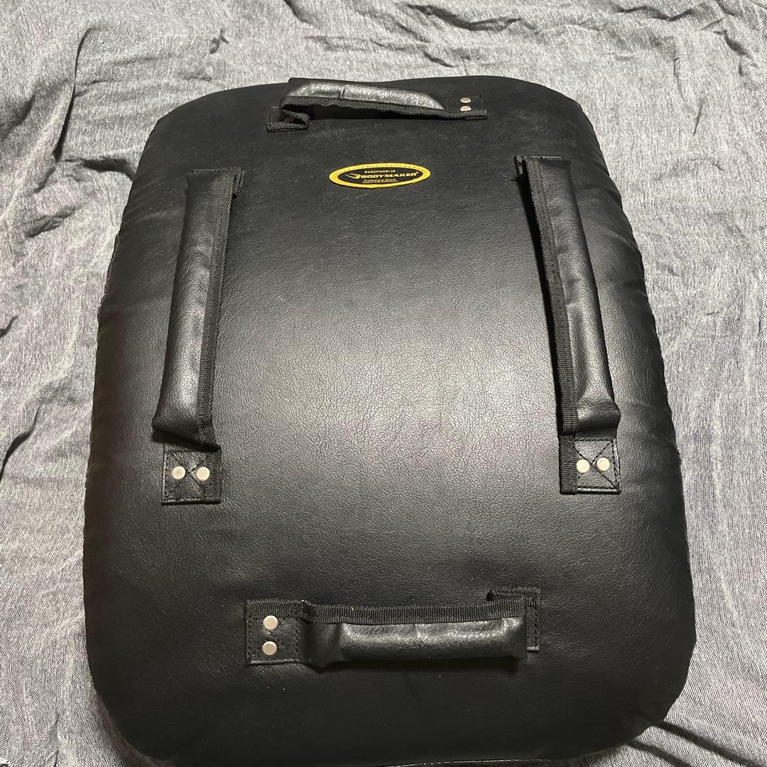 ボディメーカー　ミット　ビッグミッド　BODYMAKER