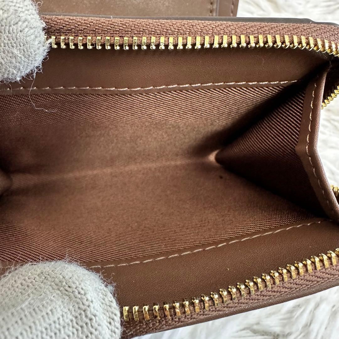 未使用級✨トリーバーチ キルティング 二つ折り財布 ゴールド金具 小銭入れ