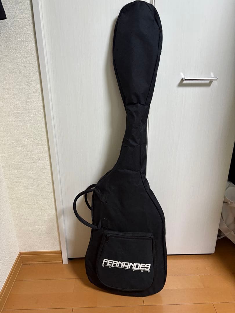Fernandes ジャズベース　ケース付き