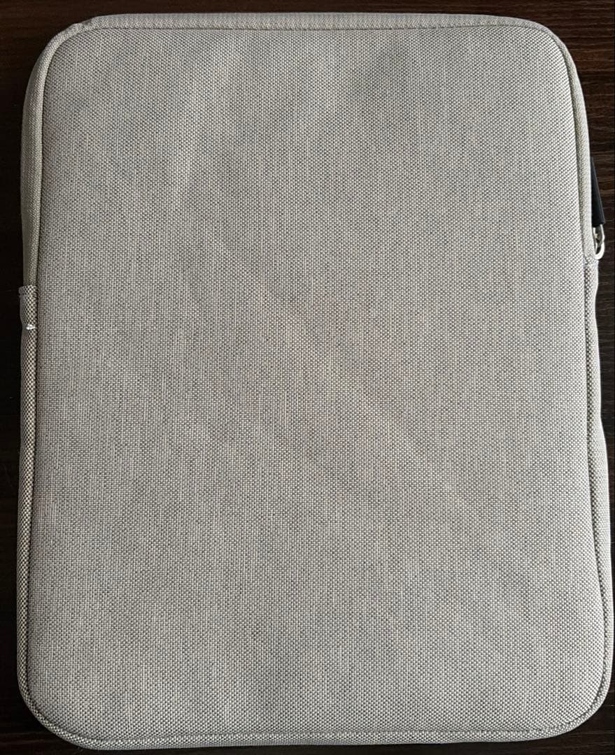 【美品】iPad 11インチ（A16）128GB シルバー　アクセサリーセット