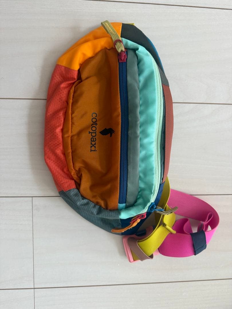 Cotopaxi コトパクシ Del Día Kapai ボディバッグ カラフル