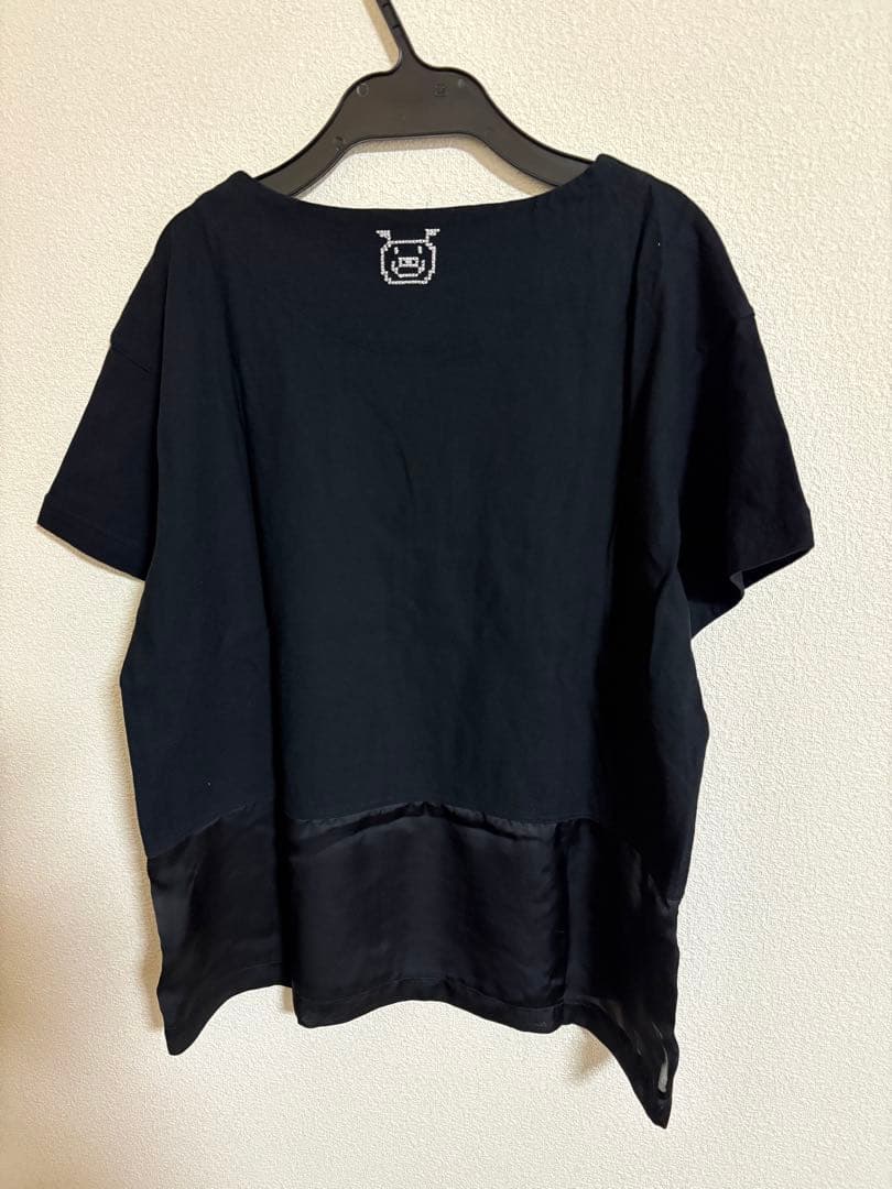 アルベロベロ　カラフル刺繍半袖Tシャツ