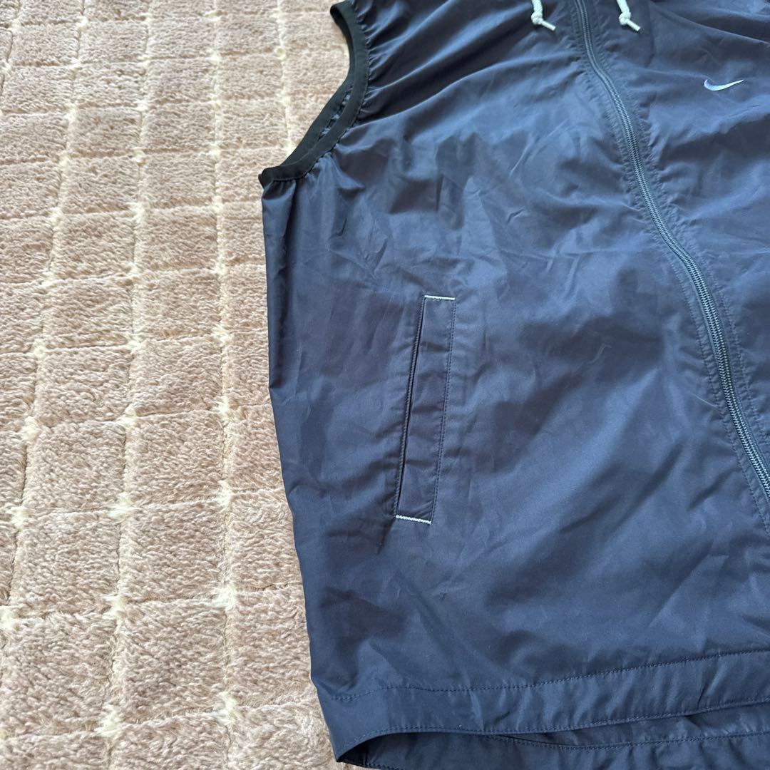 00s ナイキNIKE　ナイロンベスト　古着　ランニング　パッカブル