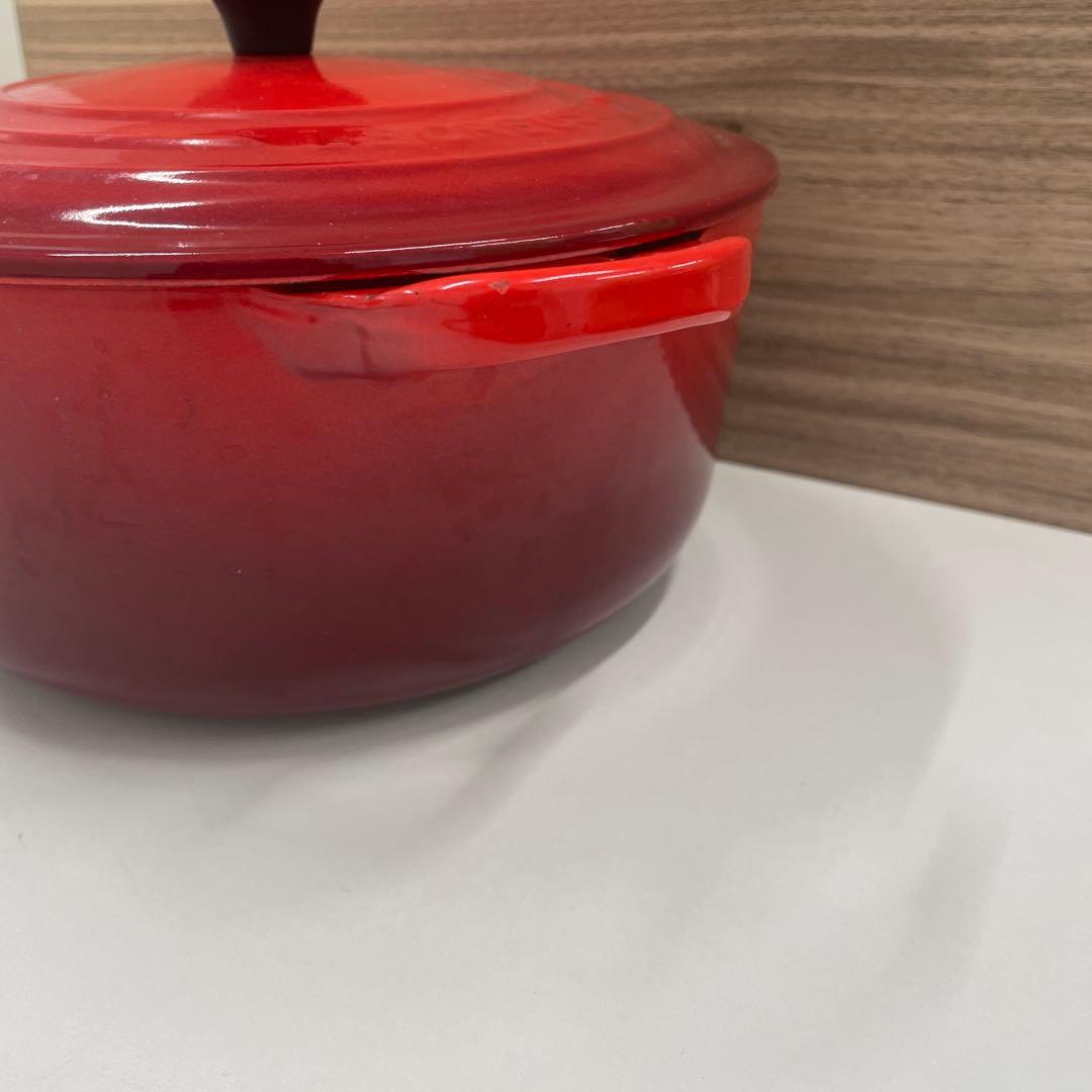 ウ*ム様 LE CREUSET 赤 両手鍋 20センチ