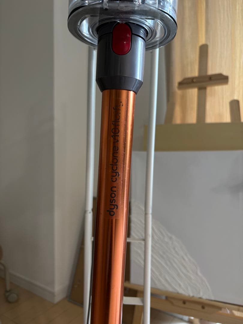 Dyson V10 Fluffy SV12 FF LF（スタンド・付属品付き）