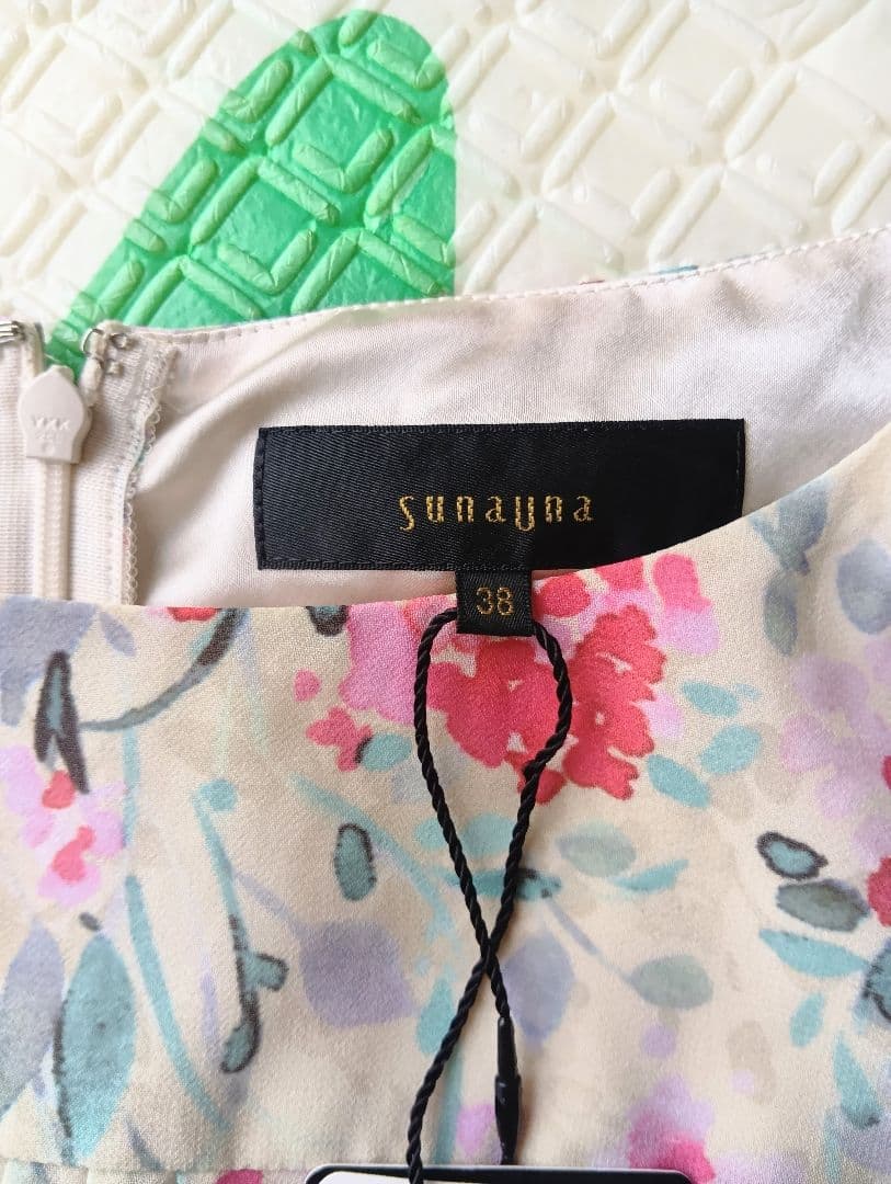 【未使用タグ付】SunaUna　スーナウーナ　花柄シフォンワンピース　М