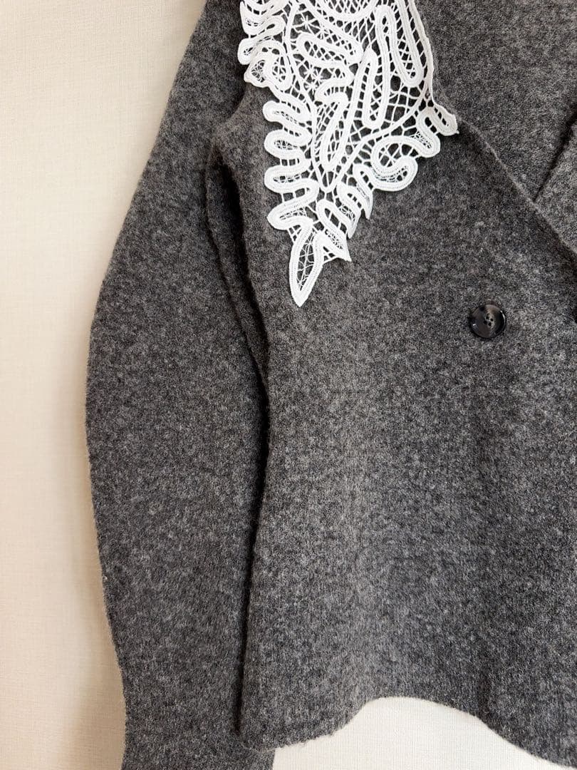 未使用　acka lace collar knit cardigan グレー色