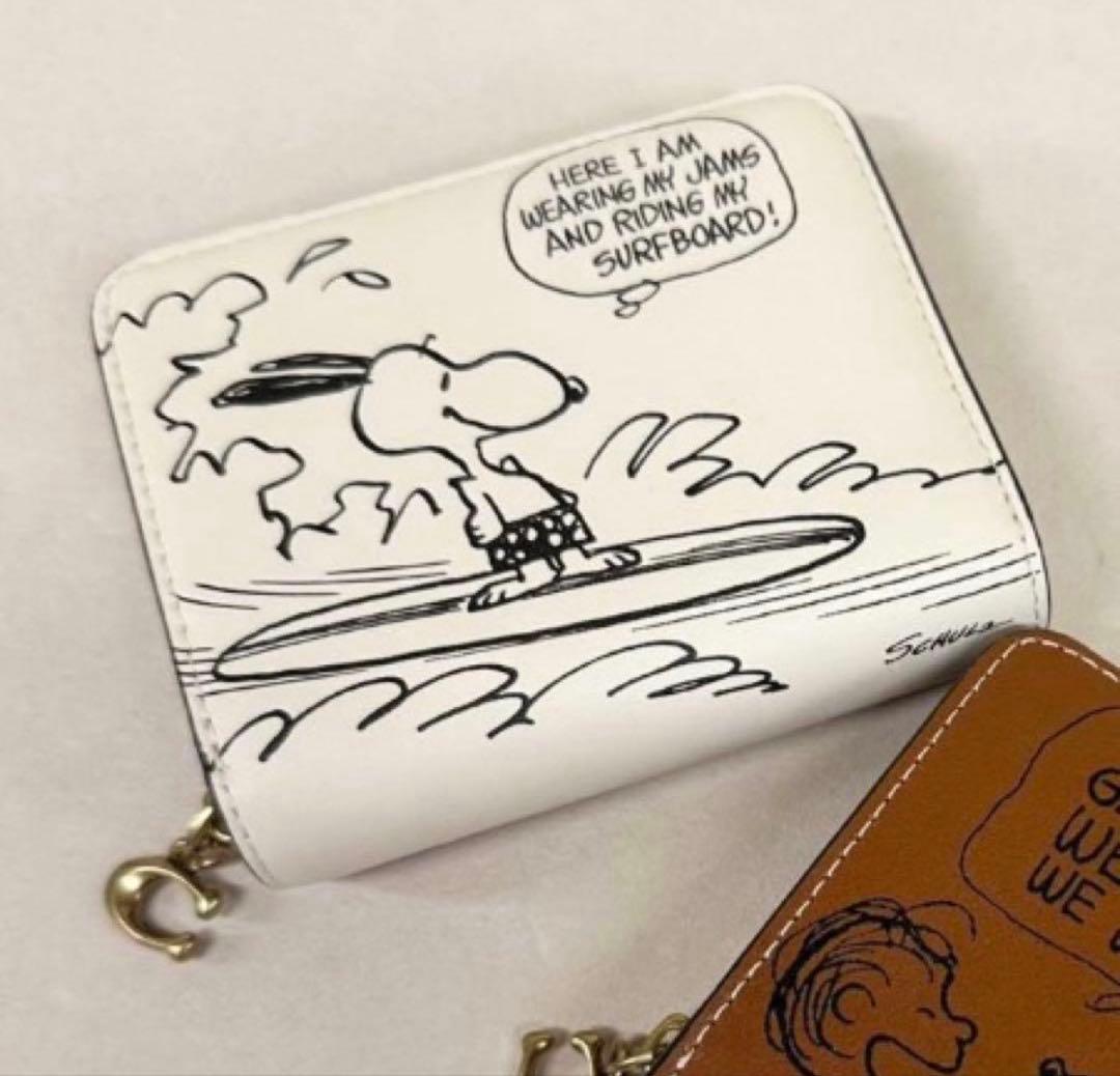 COACH コーチCOWABUNGA!スヌーピー ピーナッツ二つ折り財布ホワイト