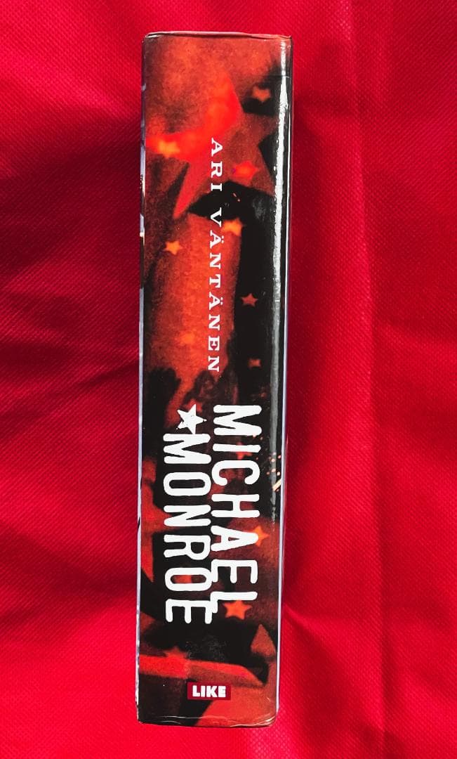 【絶版・美品】マイケル・モンロー自伝『Michael Monroe』