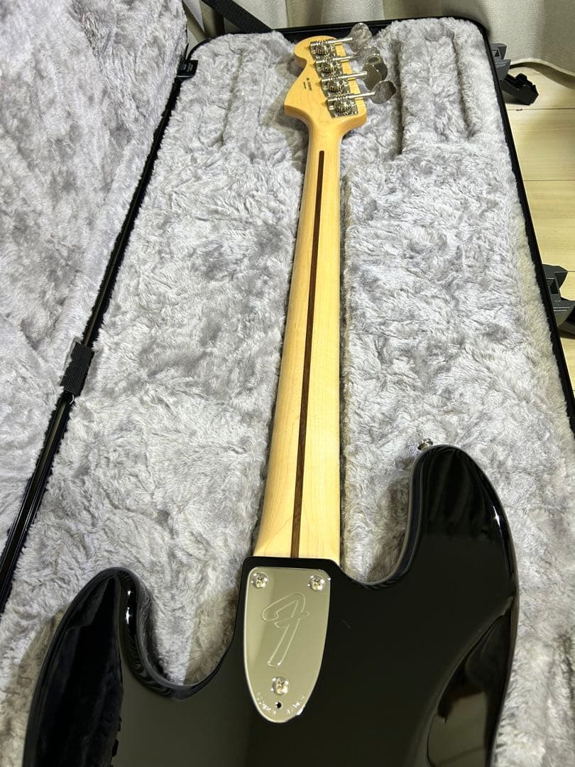 Fender 限定品Traditional 70s Jazz Bass