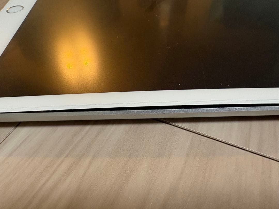 iPad 第７世代　10.２インチ シルバー 本体＋箱