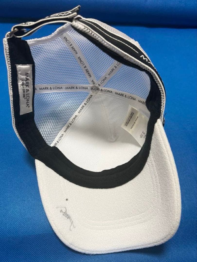 【新品未使用】値下げ依頼。値下げMARK &LONA マーク＆ロナゴルフキャップ