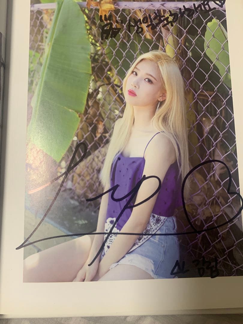 LOONA ODD EYE CIRCLE アルバム　サイン入り CD
