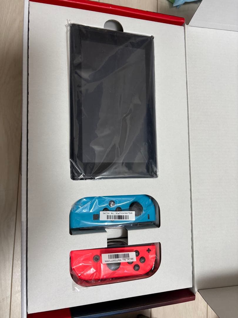 バッテリー強化版 Nintendo Switch ネオンブルーネオンレッド 本体