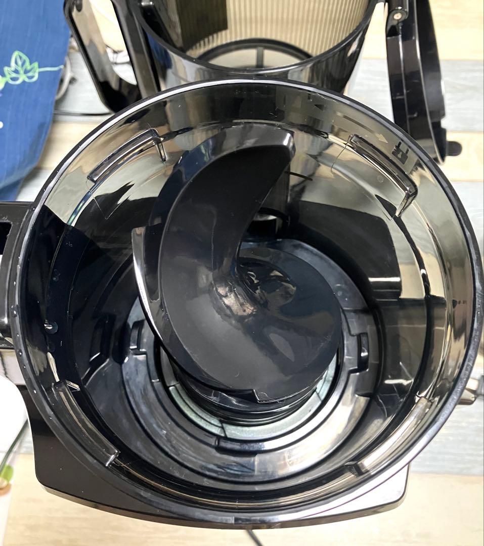 【美品】Fretta スロージューサー 13cm広い投入口 1.8L大容量
