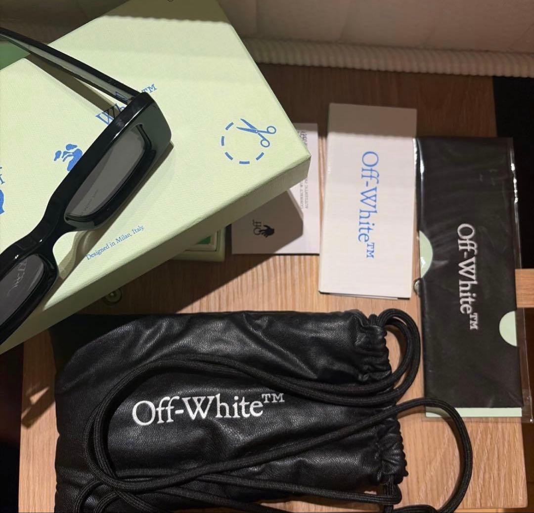 off-white サングラス（オフホワイト） ブラック完全正規品